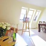 50 M Do Plazy Thobruk Apartamenty Piekna Dama Z Kolobrzegu