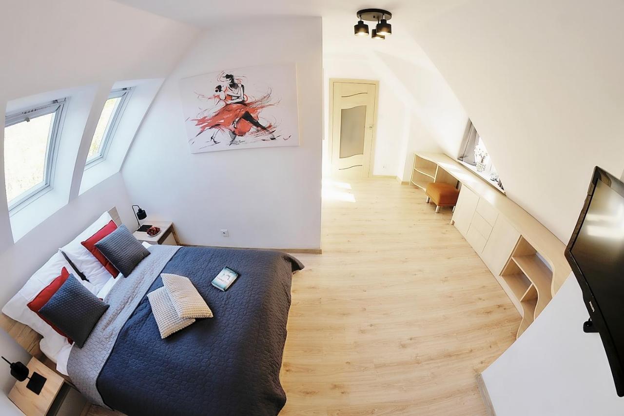 Apartment 50 M Do Plazy Thobruk Piekna Dama Z Kolobrzegu
